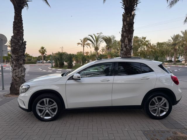 מרצדס-בנץ GLA