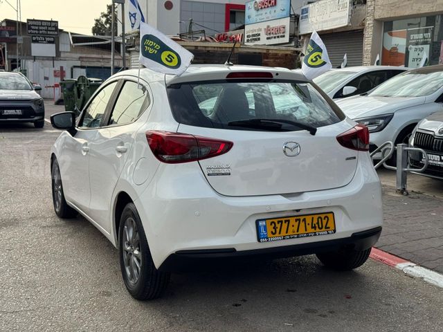 מאזדה 2