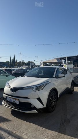 מודעת רכב טויוטה C-HR 2