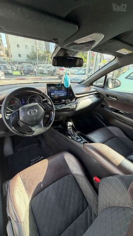טויוטה C-HR
