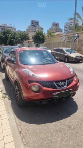 ניסאן ג'וק