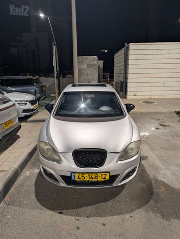 מודעת רכב סיאט לאון
