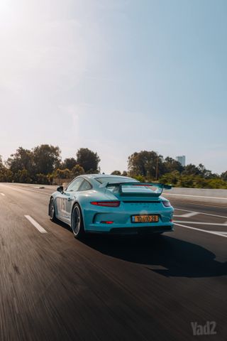 מודעת רכב פורשה 911