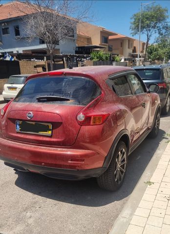 ניסאן ג'וק