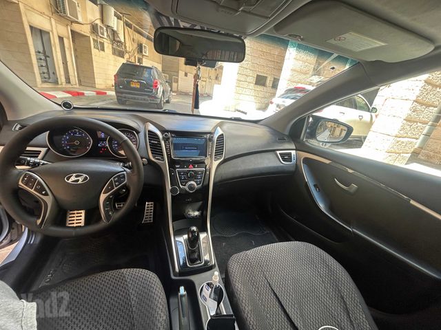 יונדאי i30