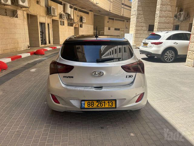 יונדאי i30