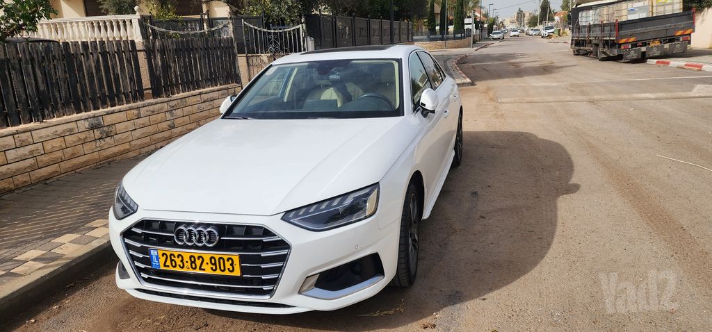 אאודי A4