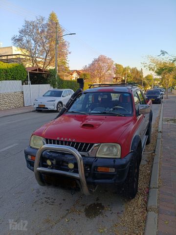 מודעת רכב מיצובישי טרייטון / L200