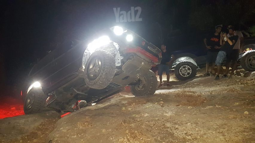 טויוטה לנד קרוזר