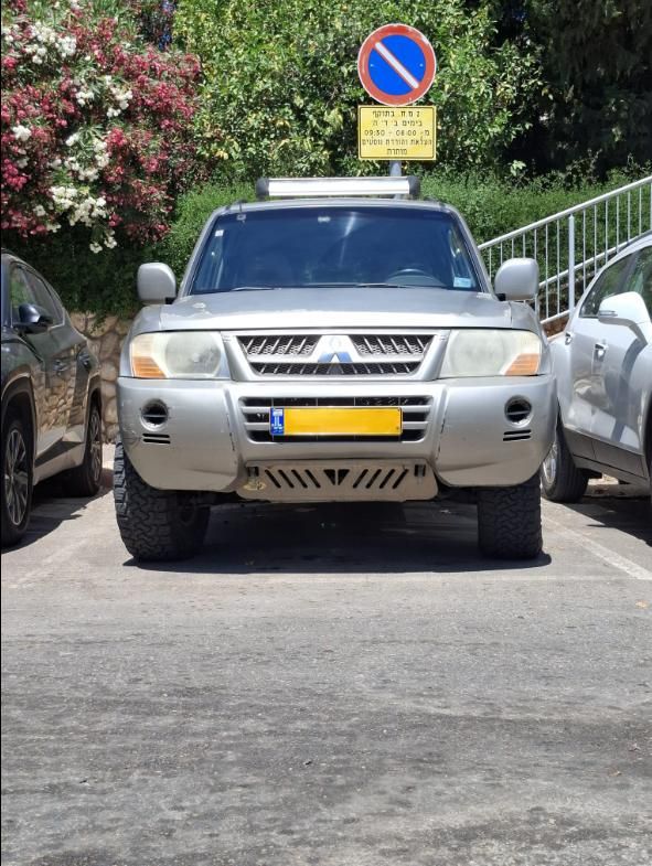 מיצובישי פג'רו