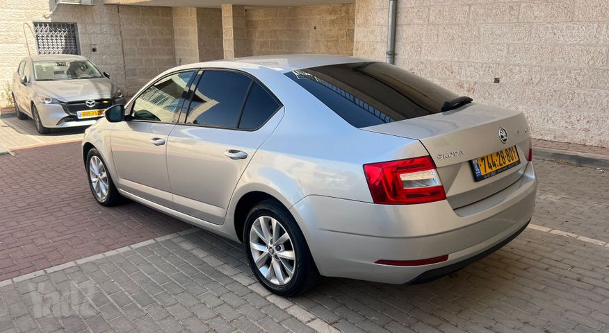סקודה אוקטביה