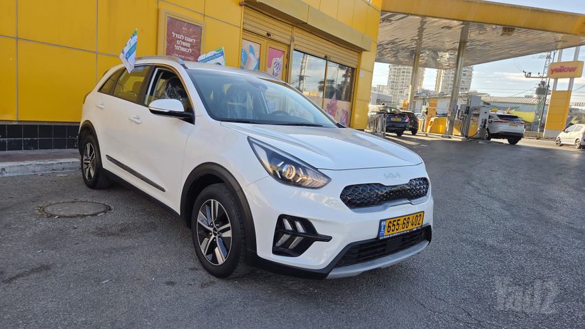 קיה נירו