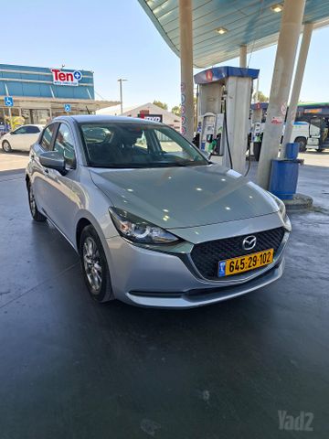 מודעת רכב מאזדה 2