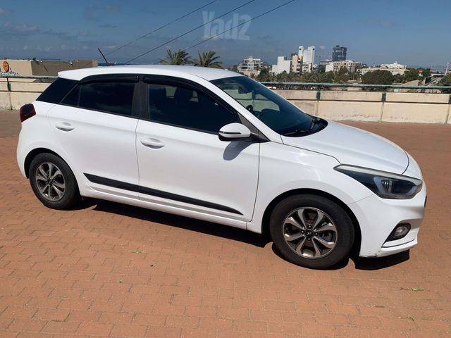 יונדאי i20