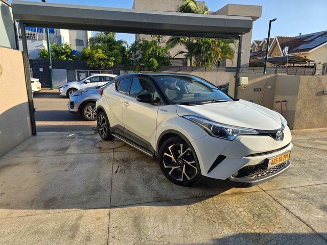 טויוטה C-HR