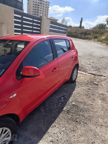 מודעת רכב יונדאי i20