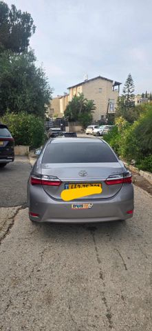 טויוטה קורולה