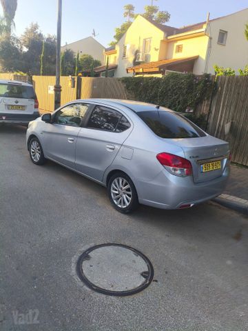 מיצובישי אטראז'