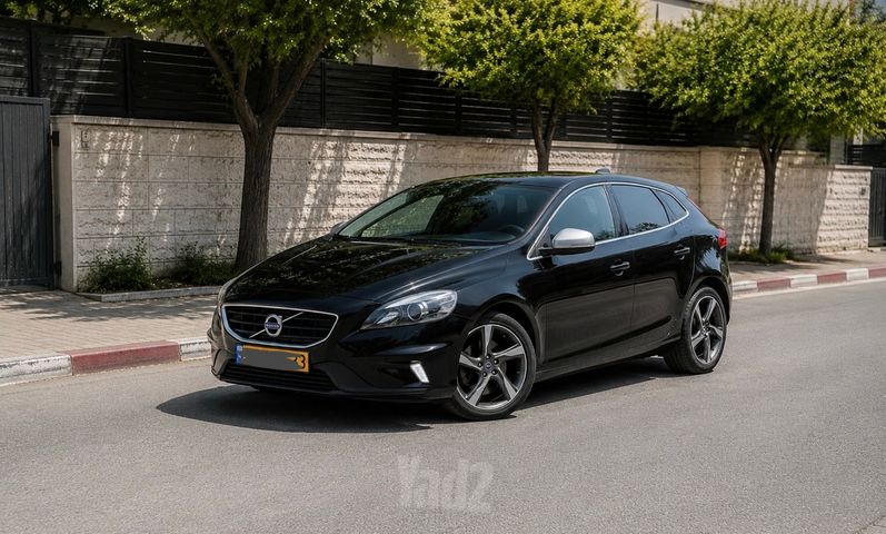 וולוו V40