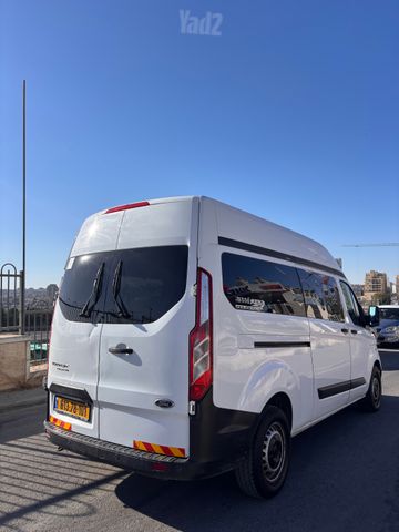 פורד טרנזיט קוסטום