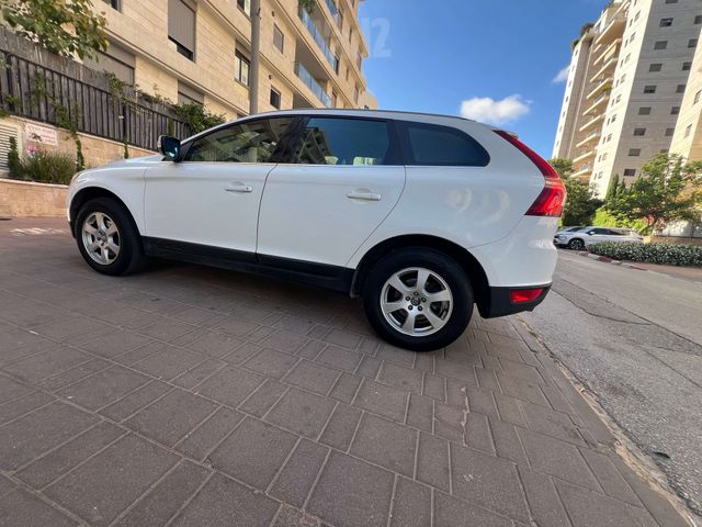 וולוו XC60