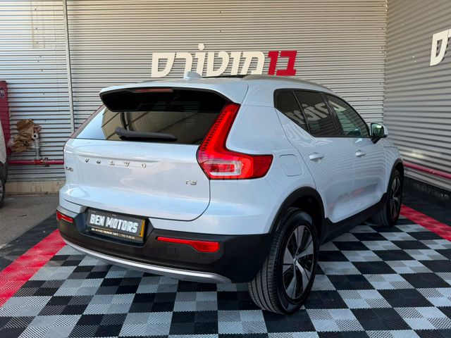 וולוו XC40