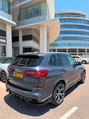 ב מ וו X5