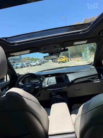 קאדילק XT4