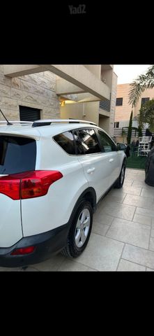 מודעת רכב טויוטה RAV4