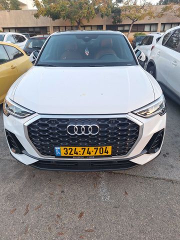 אאודי Q3