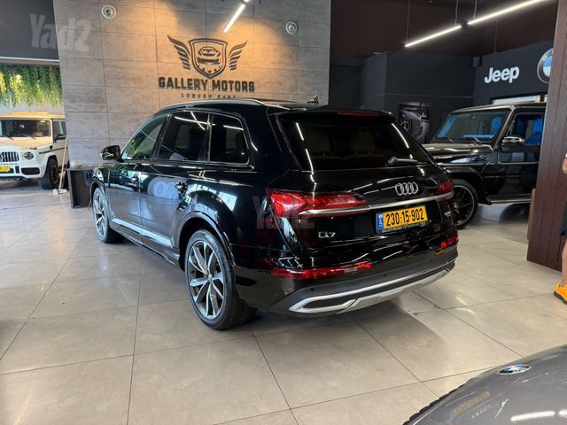 אאודי Q7
