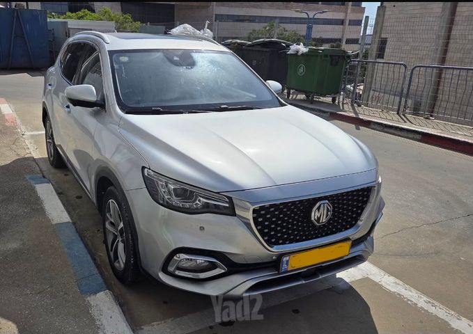 מודעת רכב אם ג'י EHS PHEV 1