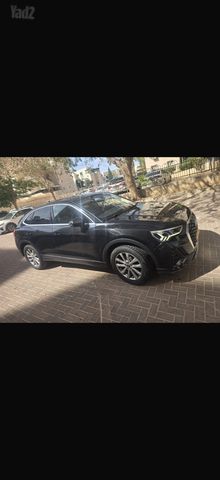אאודי Q3