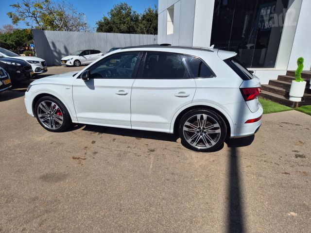 אאודי SQ5