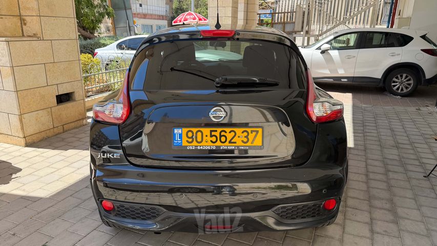 ניסאן ג'וק