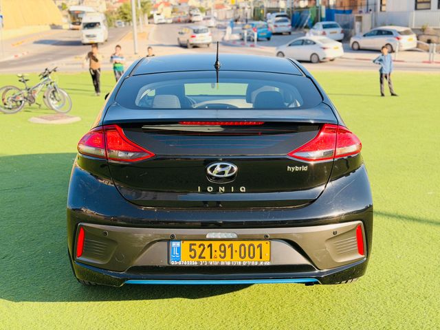 יונדאי איוניק