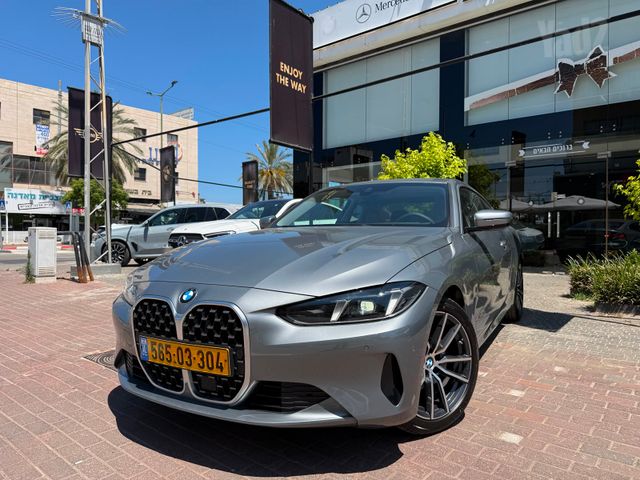 מודעת רכב ב מ וו סדרה 4