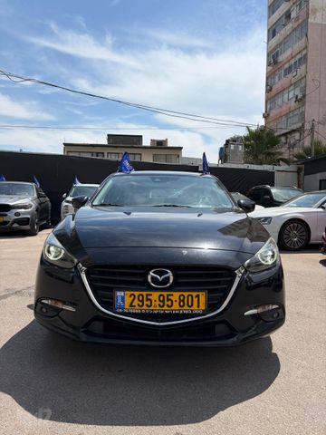 מאזדה 3