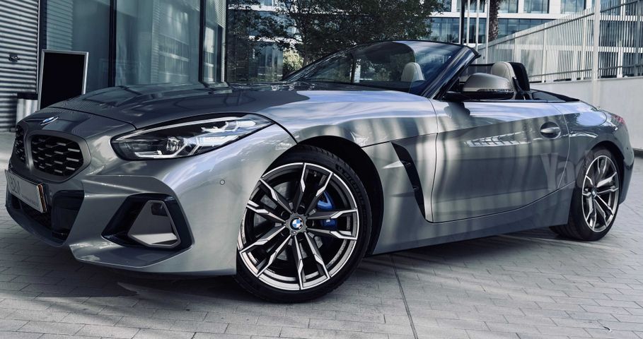 ב מ וו Z4