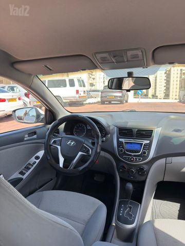 יונדאי אקסנט i25