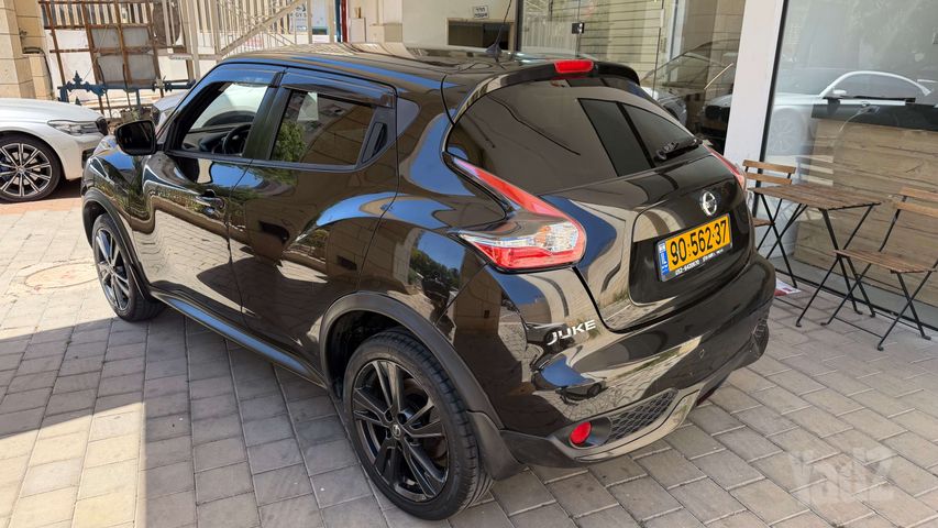 ניסאן ג'וק