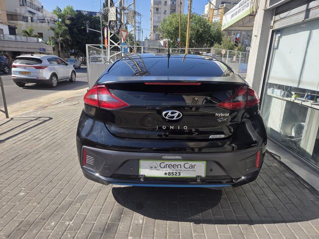 יונדאי איוניק