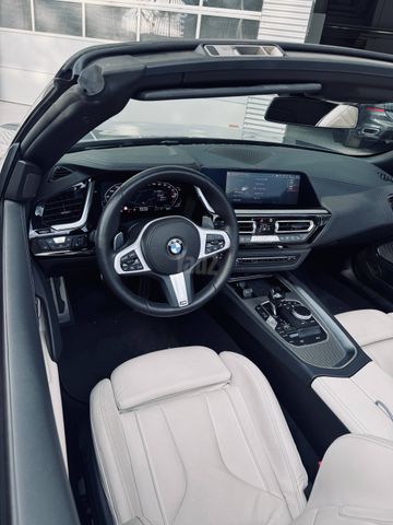 ב מ וו Z4