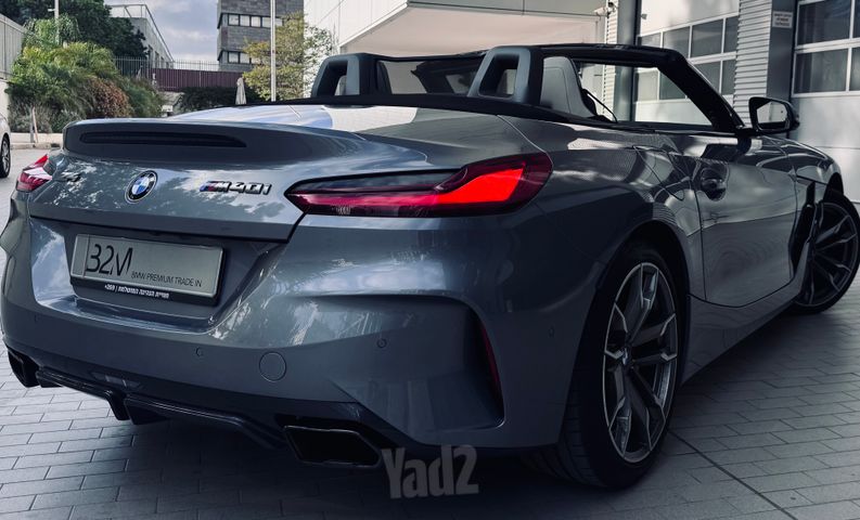 ב מ וו Z4