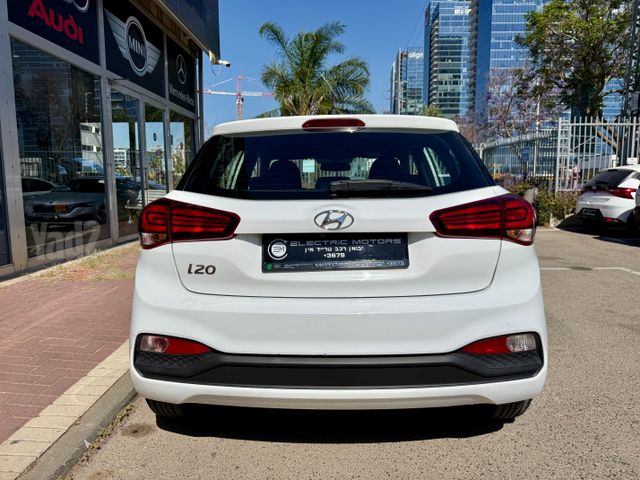 יונדאי i20