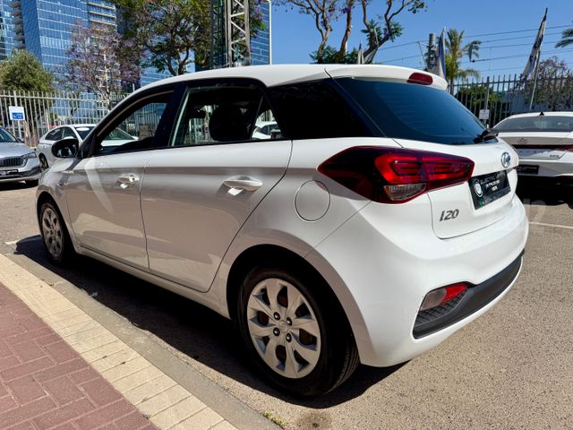 יונדאי i20