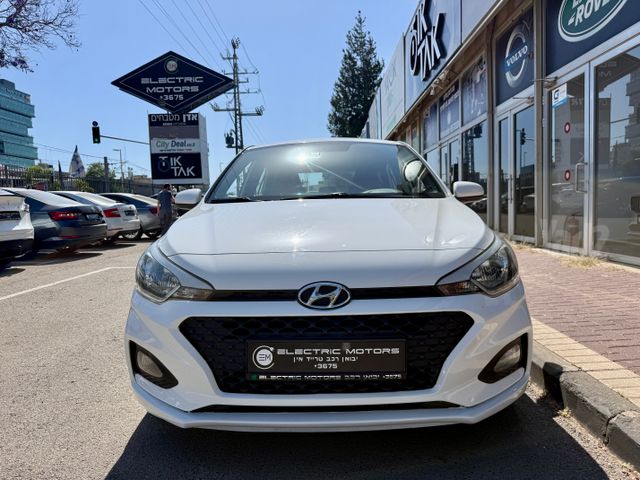 יונדאי i20