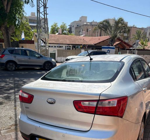 ריו LX אוט׳ בנזין סדאן 4 דל 1.4 (109 כ״ס)