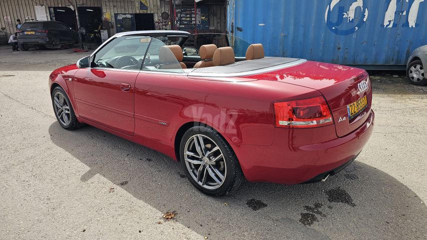 אאודי A4
