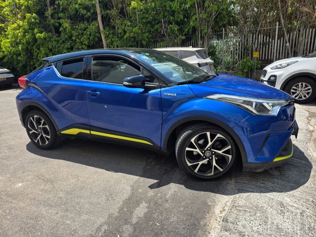 מודעת רכב טויוטה C-HR